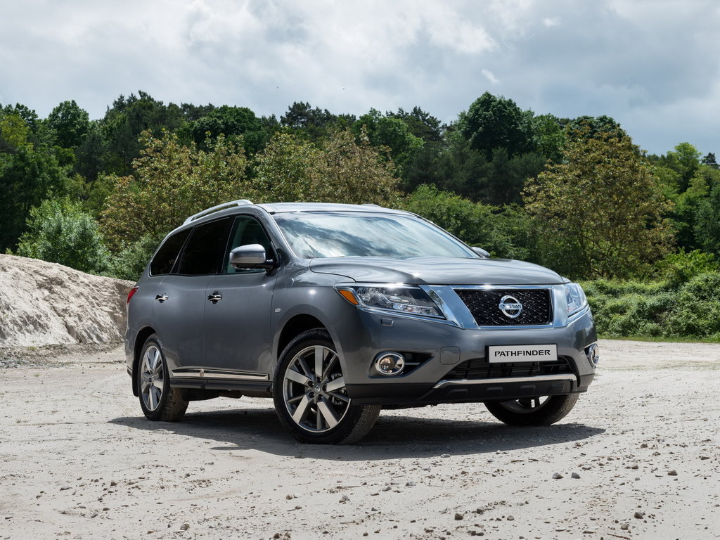 nissan pathfinder 2015